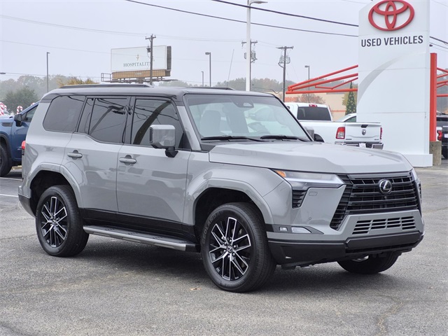 2024 Lexus GX Premium's photo