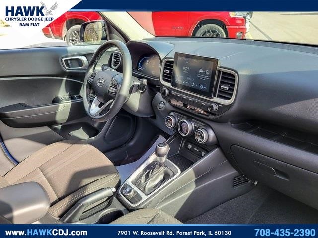 2025 HYUNDAI VENUE - Image 31