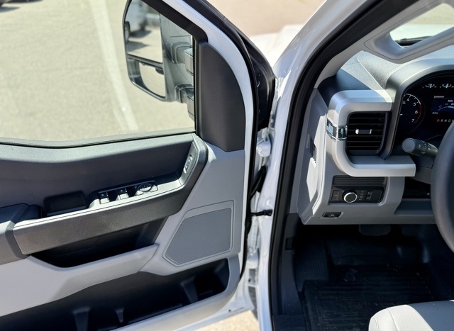 2025 Ford F-350 XL photo 13