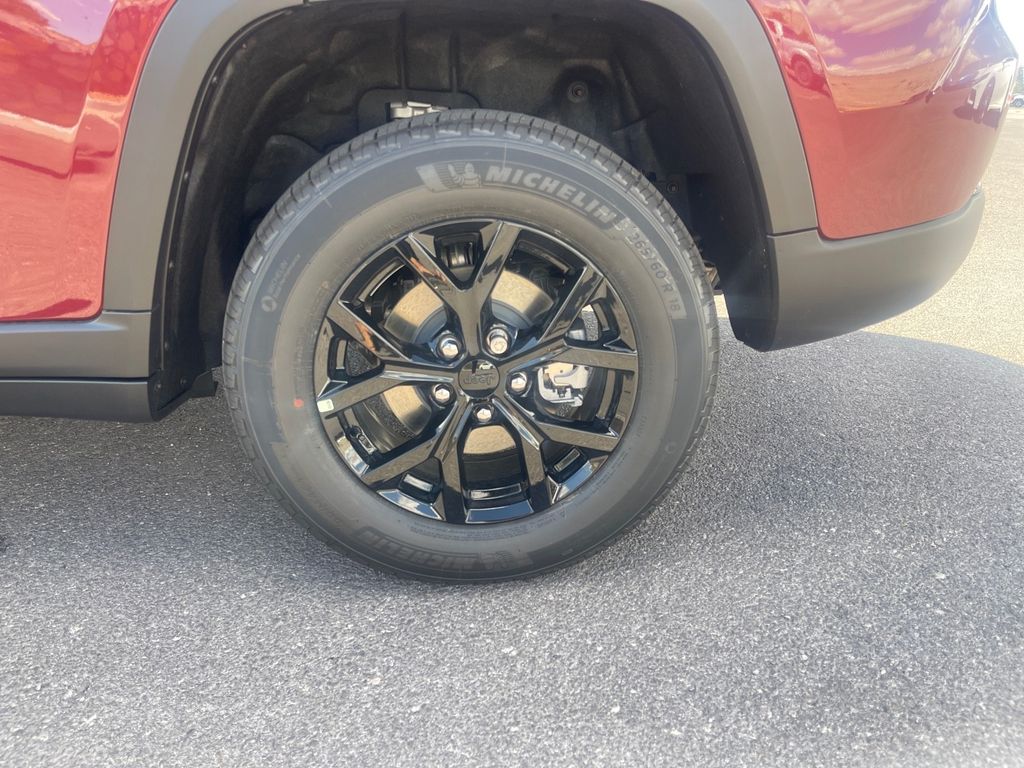 2024 Jeep Grand Cherokee Laredo Altitude X photo 4