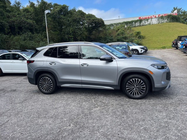 2025 Volkswagen Tiguan S photo 2