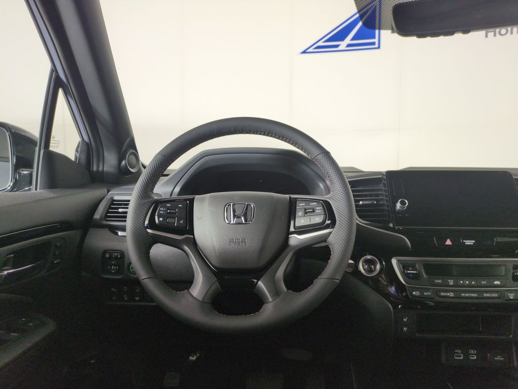 2025 Honda Ridgeline Black Edition photo 10