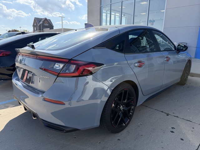 2024 Honda Civic Sport photo 2
