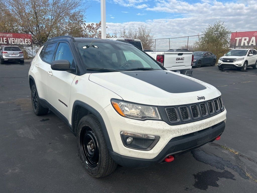 2019 Jeep Compass Trailhawk photo 2
