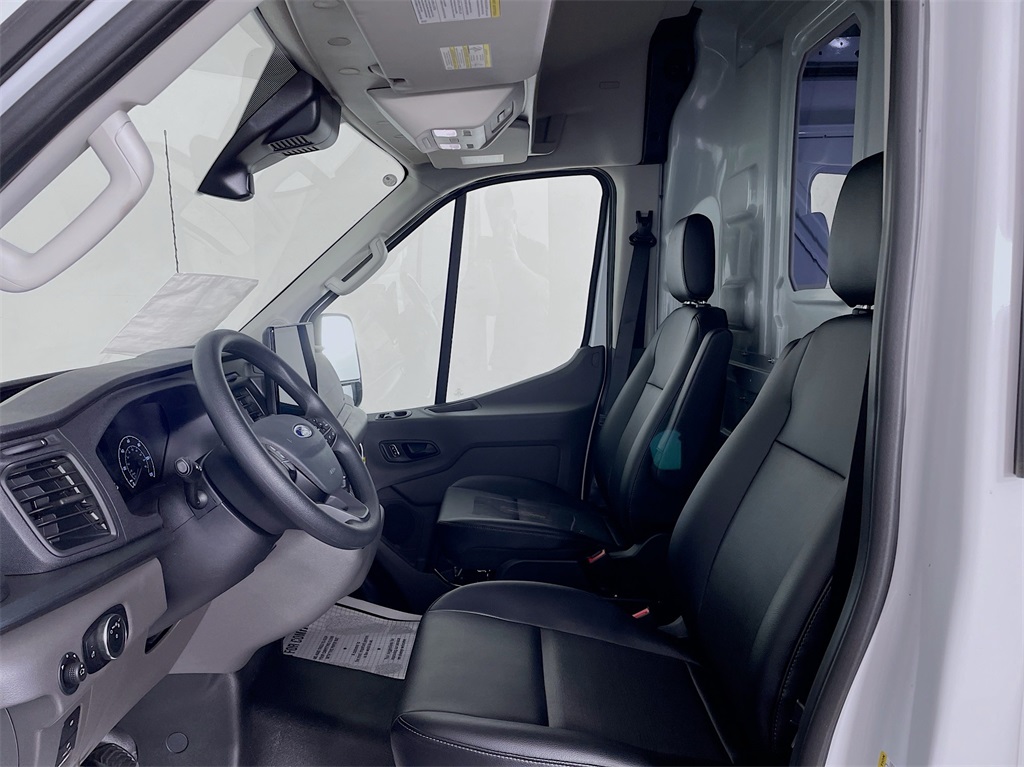 2024 Ford Transit Cargo Van photo 9