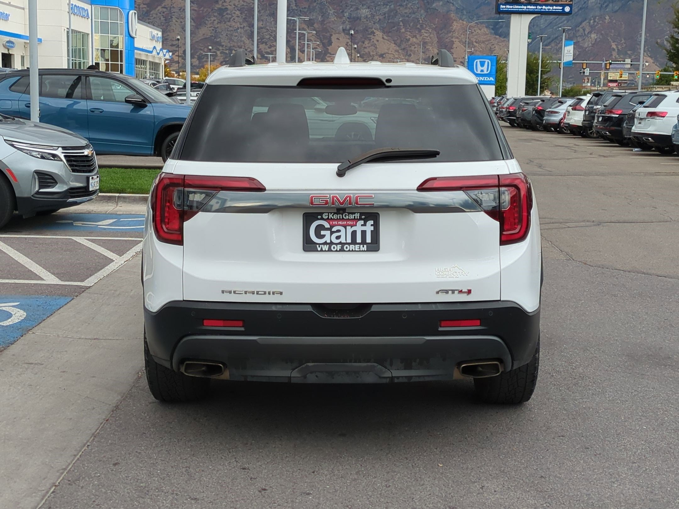 2022 Gmc Acadia AT4 photo 4
