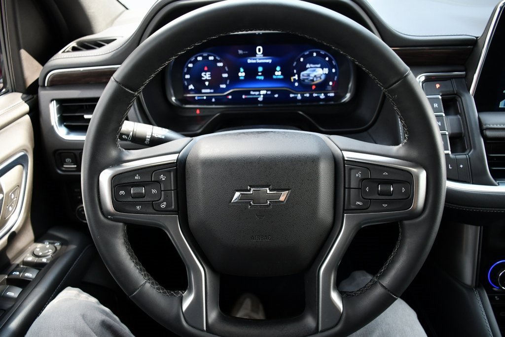 2023 Chevrolet Suburban Z71 photo 14