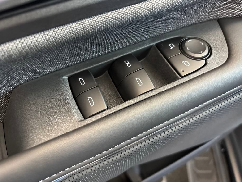 2026 Gmc Sierra Elevation photo 10