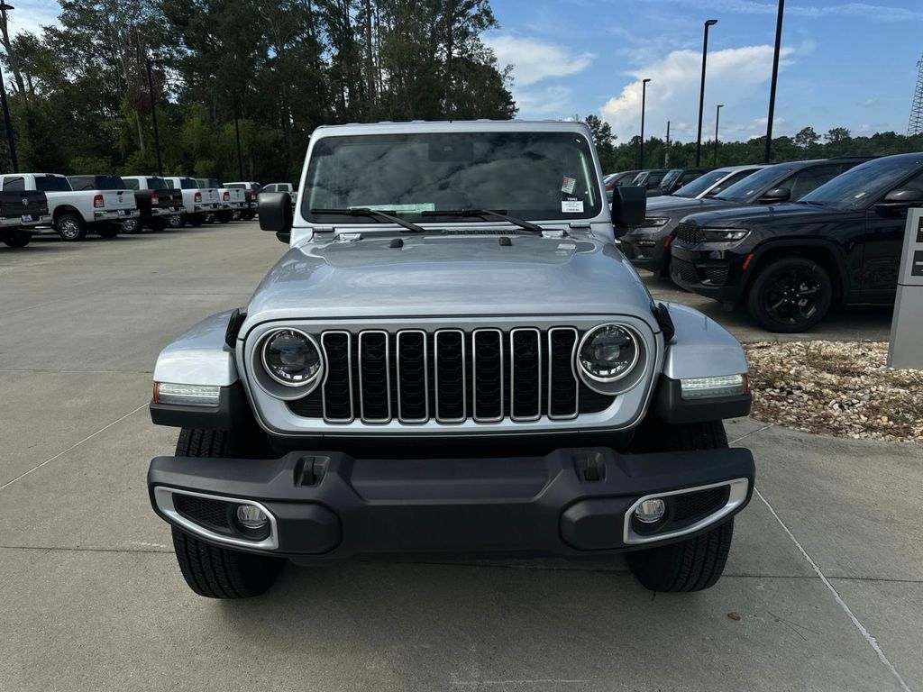 2024 Jeep Wrangler Sahara photo 2