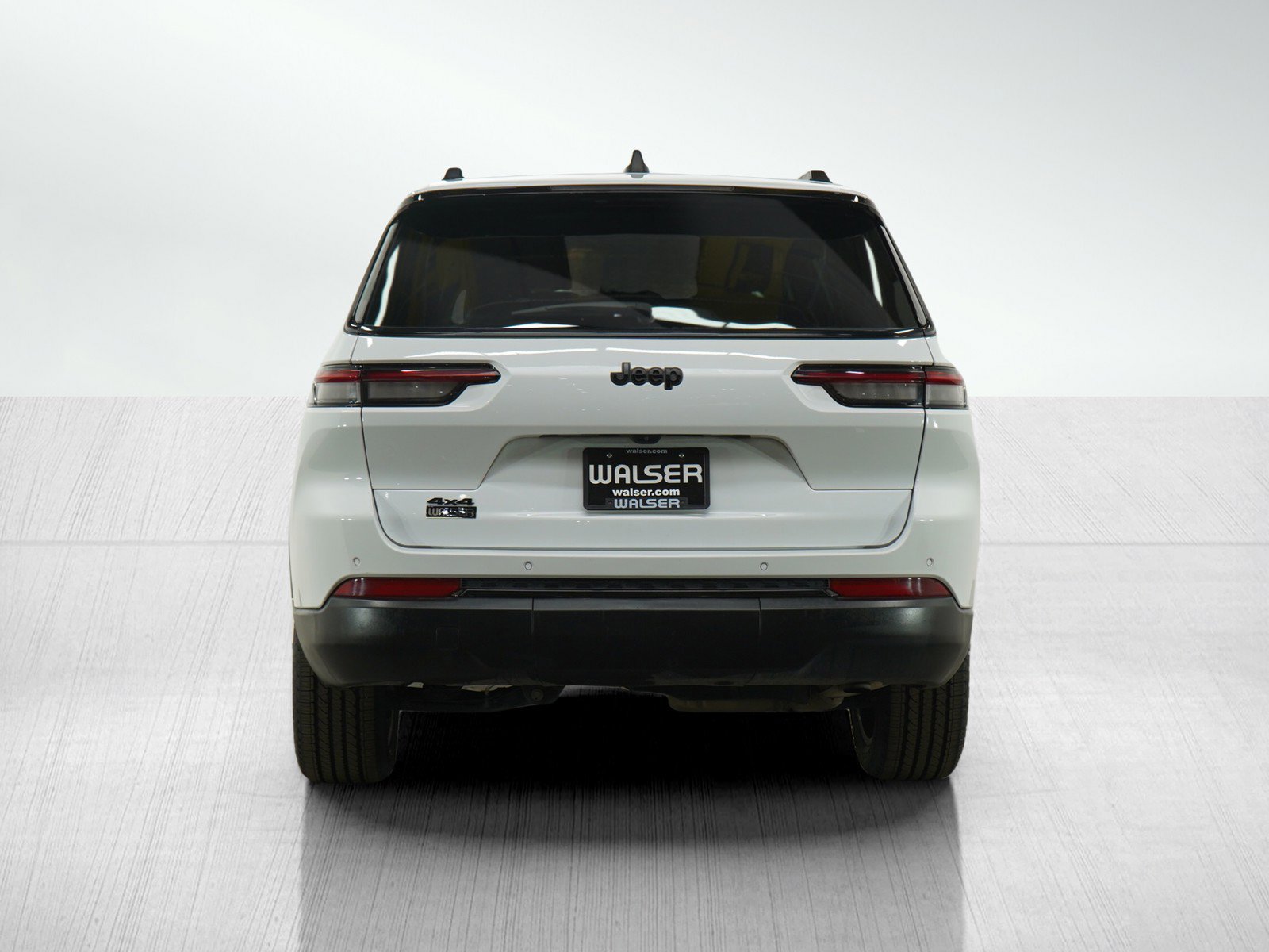 2023 Jeep Grand Cherokee Altitude photo 4