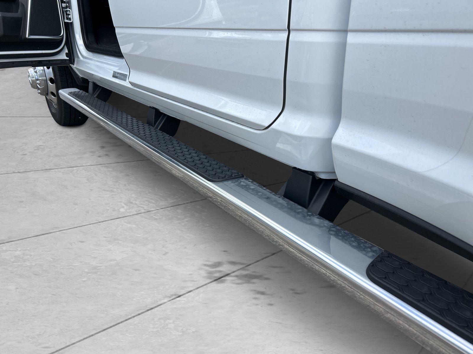 2024 Ram 3500 Laramie photo 3