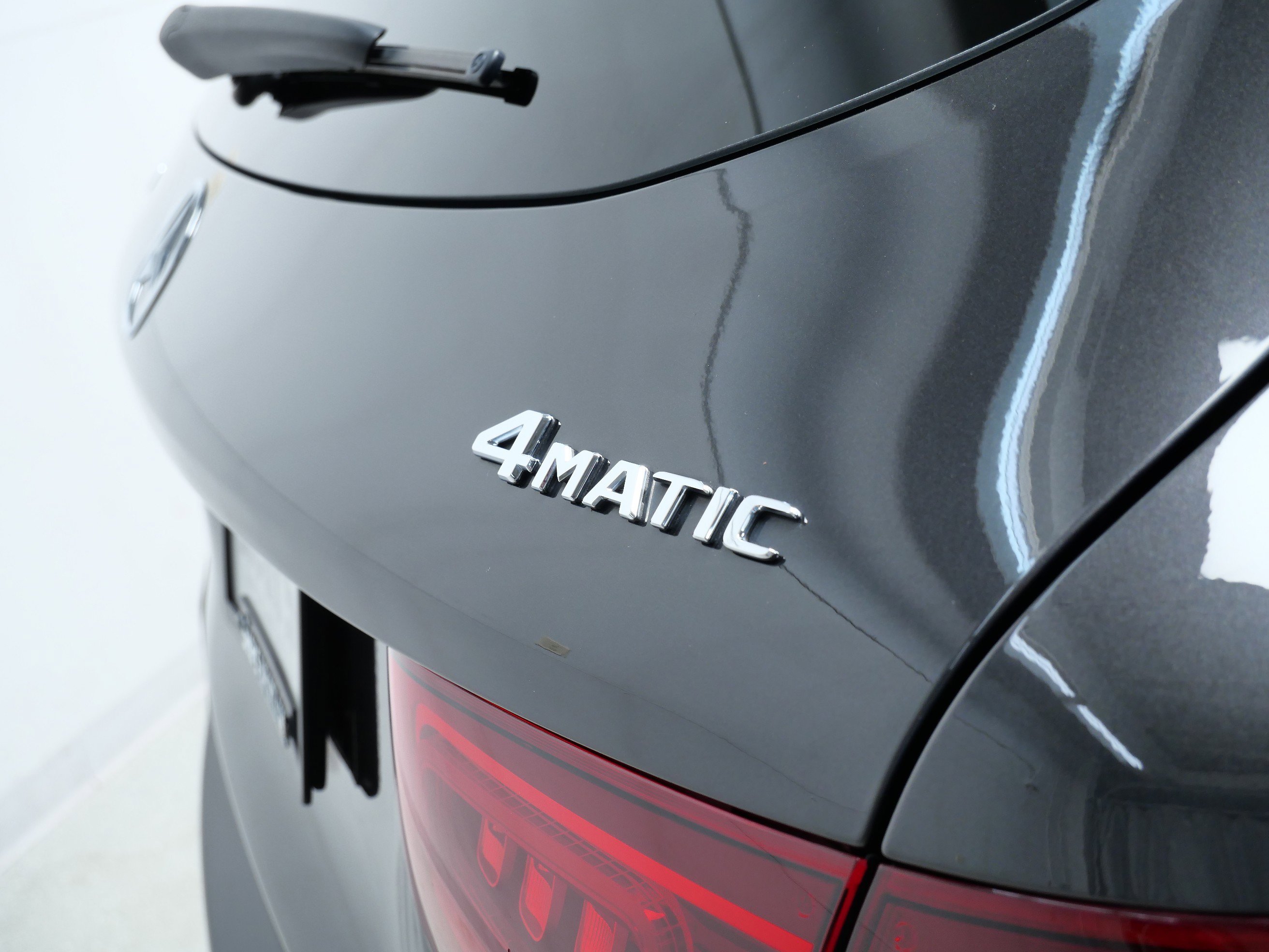 2022 Mercedes Benz GLC 300 4MATIC photo 4