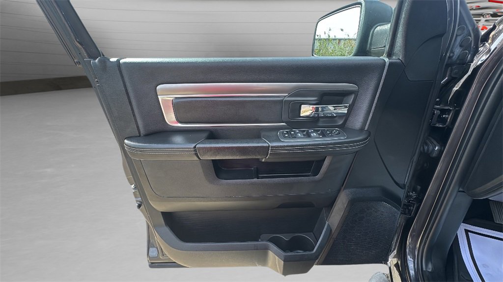 2023 Ram 1500 Classic Warlock photo 19