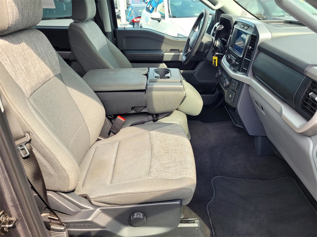 2023 Ford F-150 XLT photo 17