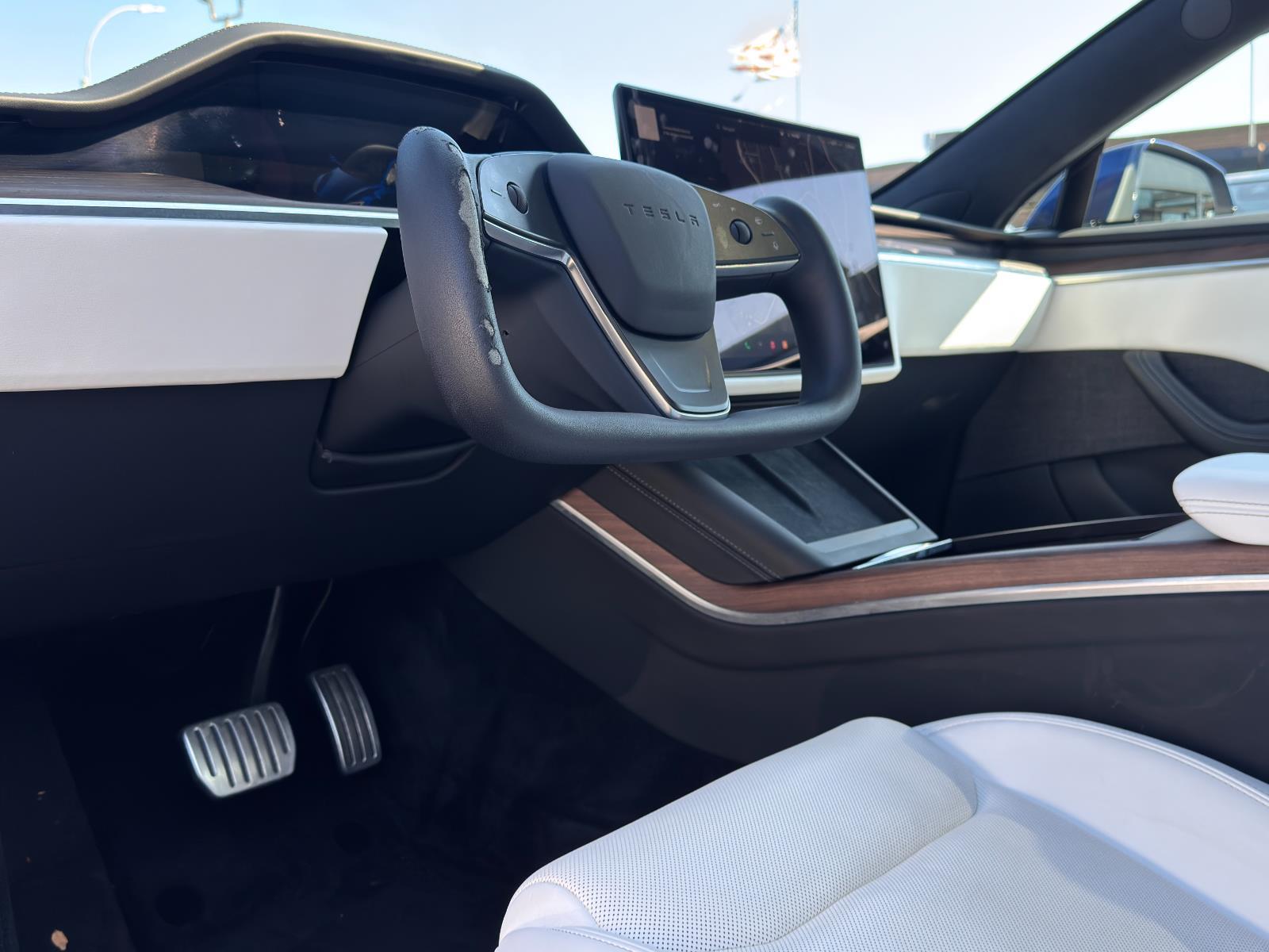 2021 Tesla Model S Long Range photo 11