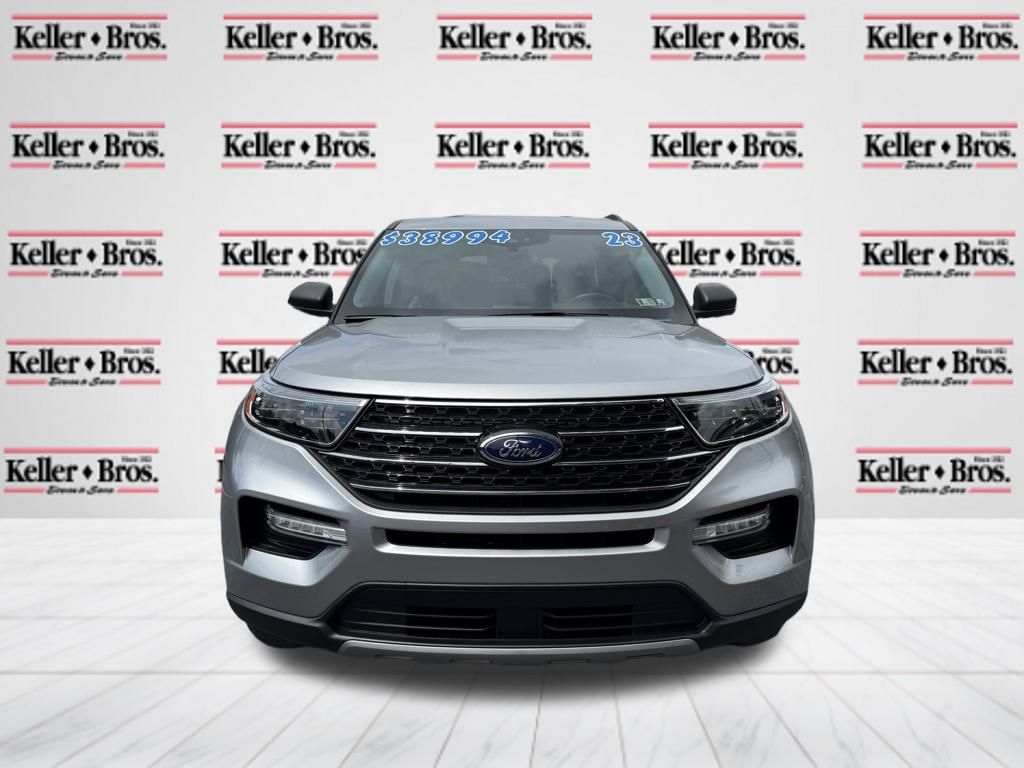 2023 Ford Explorer XLT photo 2