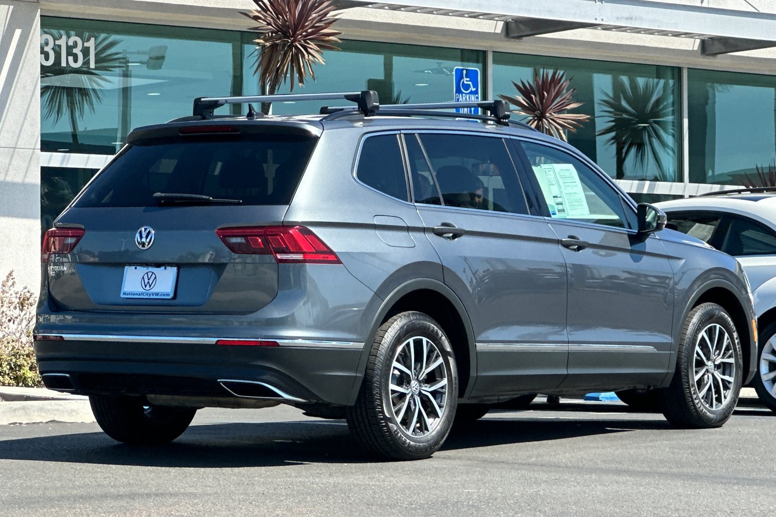 2020 Volkswagen Tiguan SE photo 4