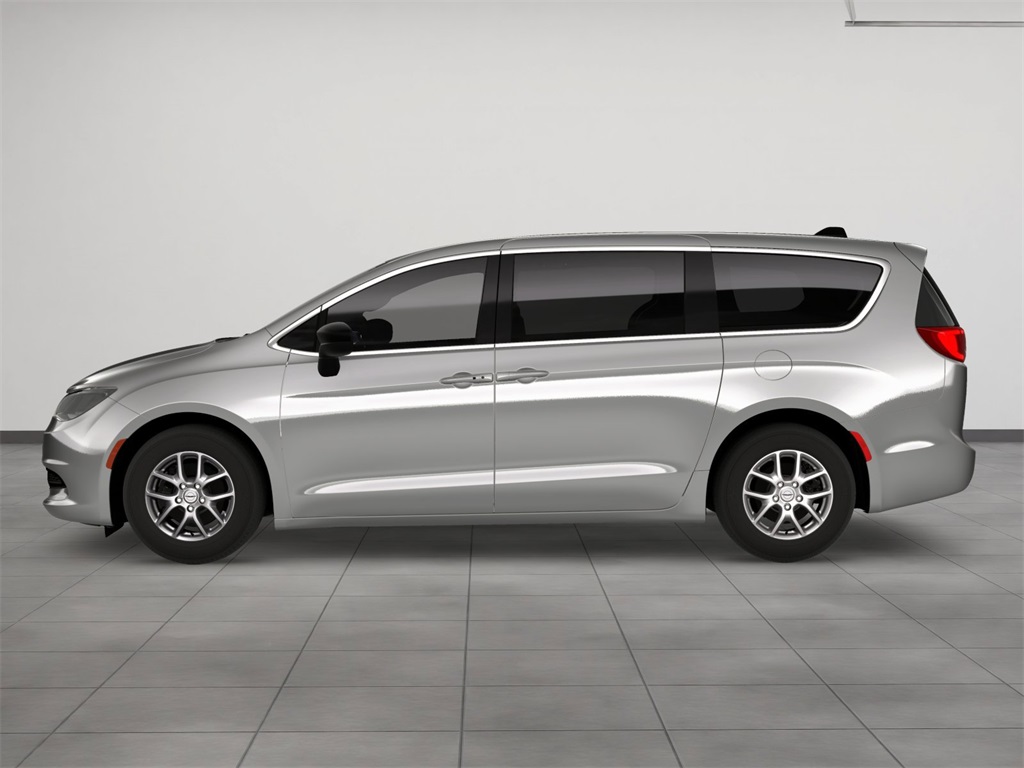 2026 Chrysler Voyager LE photo 3