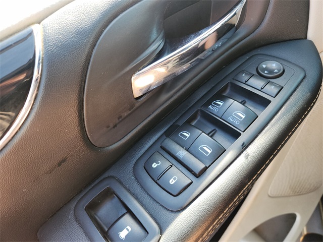 2017 Dodge Grand Caravan SXT photo 26
