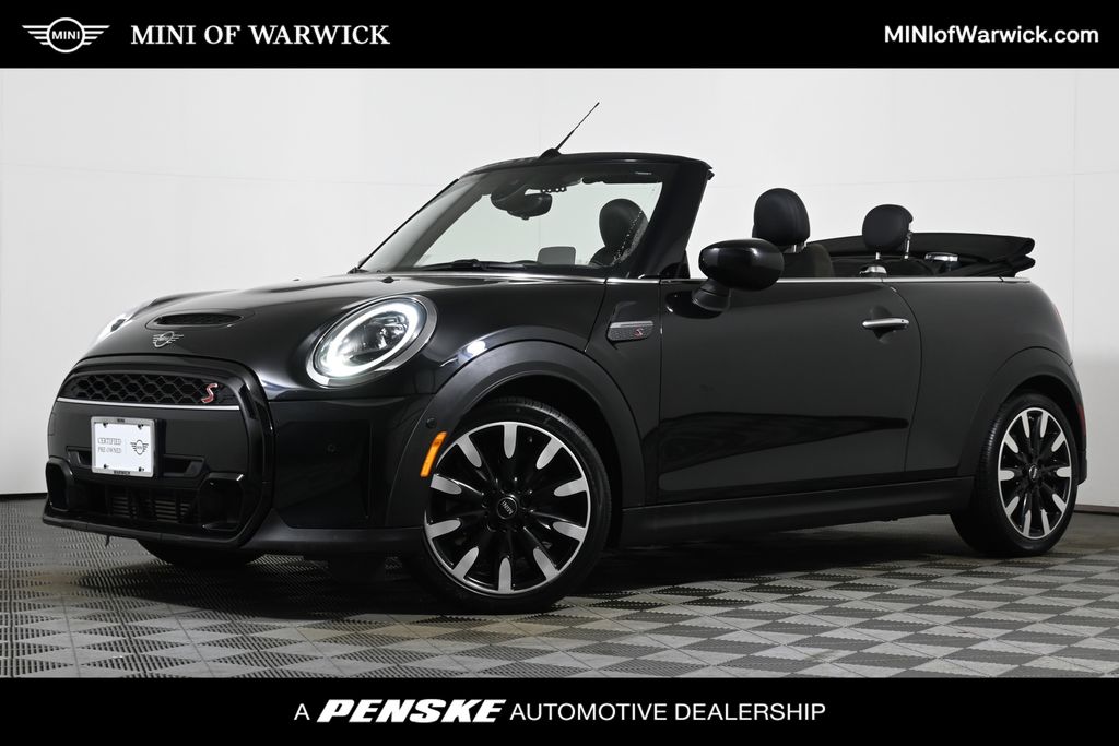 2023 MINI Convertible S's photo