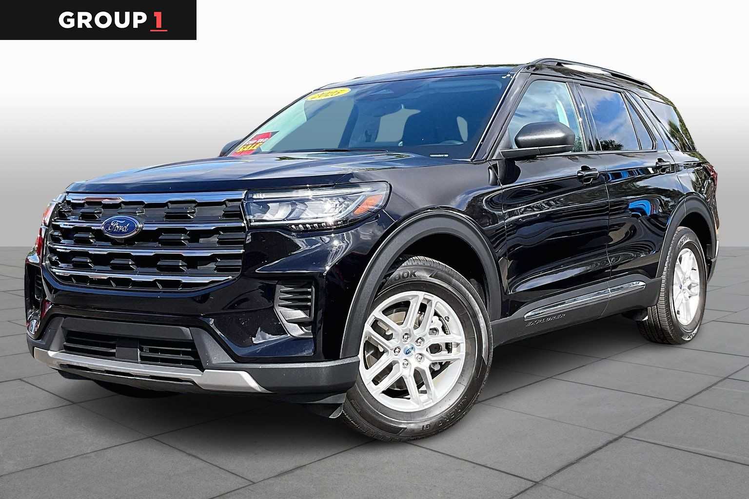 2025 Ford Explorer Active's photo