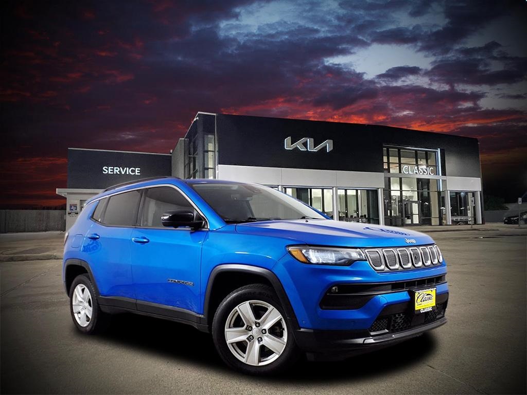 2022 Jeep Compass Latitude's photo