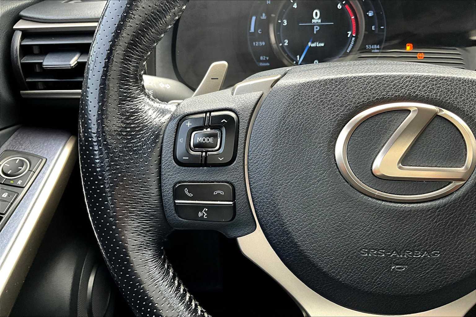 2020 Lexus IS 300 F SPORT photo 20