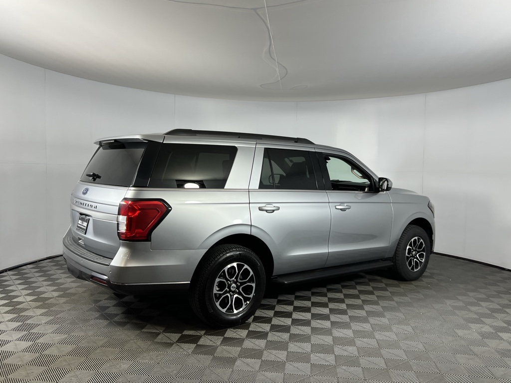 2024 Ford Expedition XLT photo 3