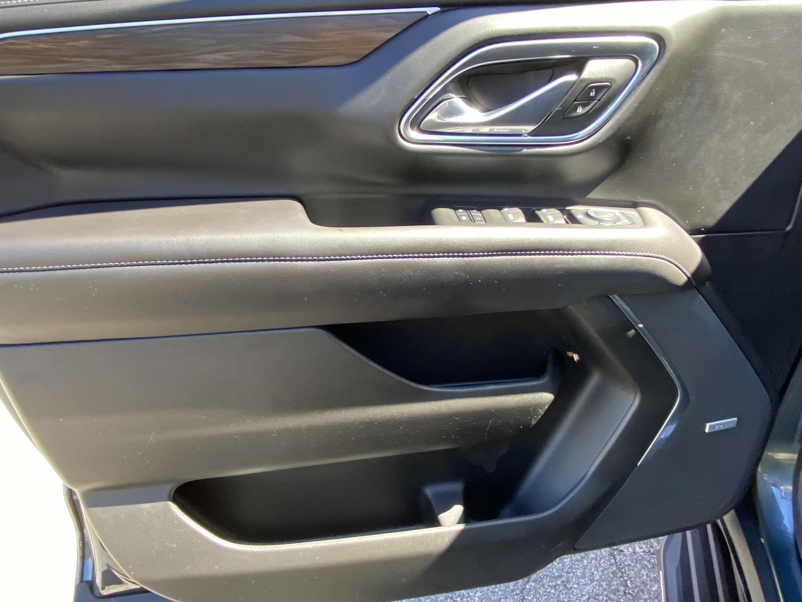 2021 Chevrolet Tahoe LT photo 7