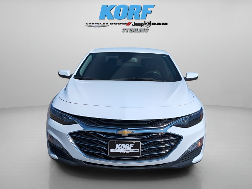 2023 Chevrolet Malibu 1LT photo 2