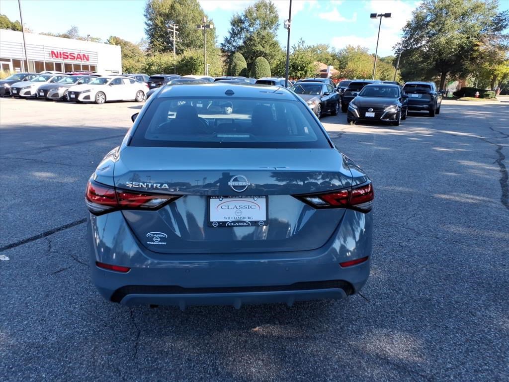 2025 Nissan Sentra SV photo 4