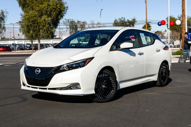 2023 Nissan Leaf SV Plus