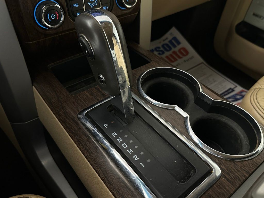 2013 Ford F-150 Lariat photo 16