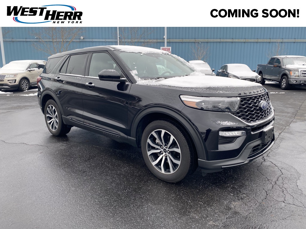 2022 Ford Explorer ST's photo