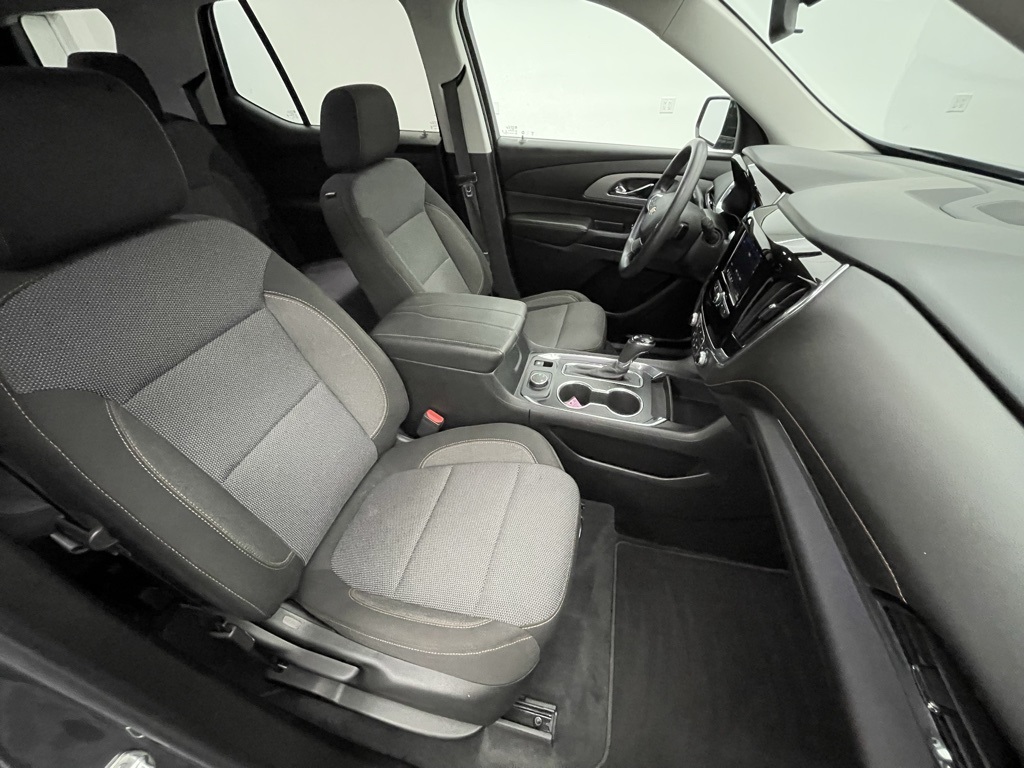 2020 Chevrolet Traverse LS photo 26