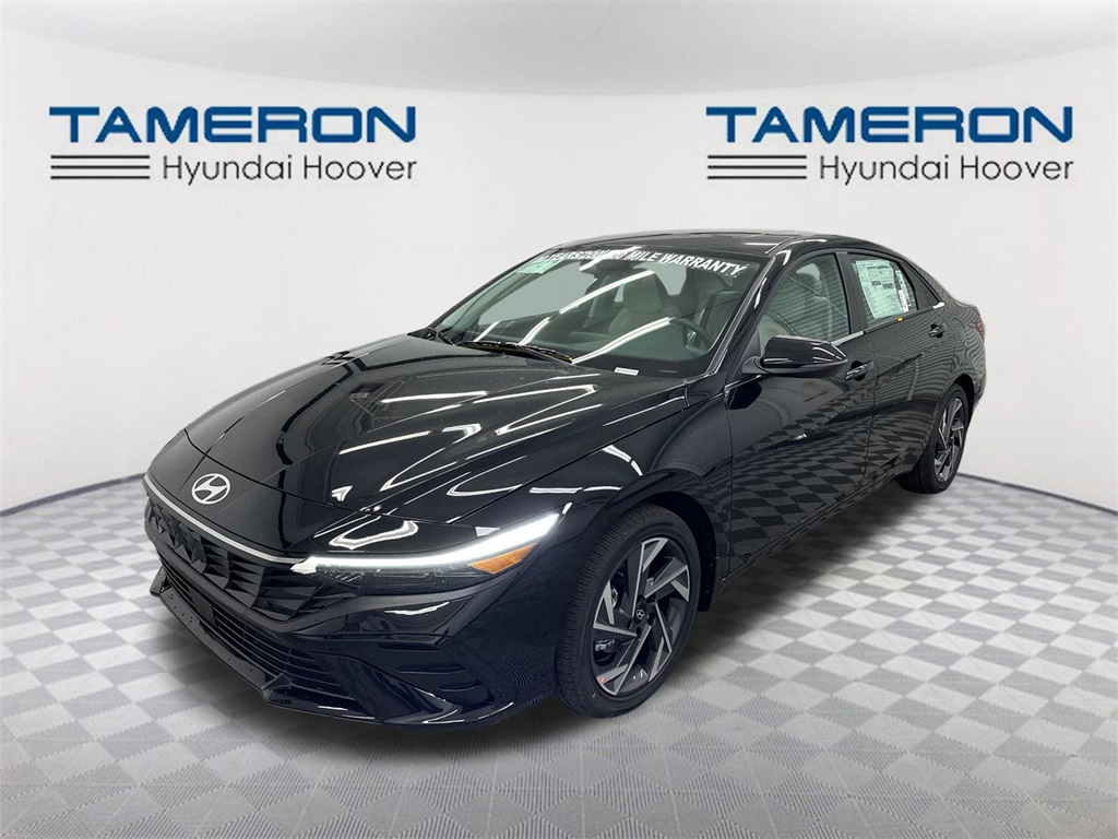 2026 Hyundai Elantra Limited's photo