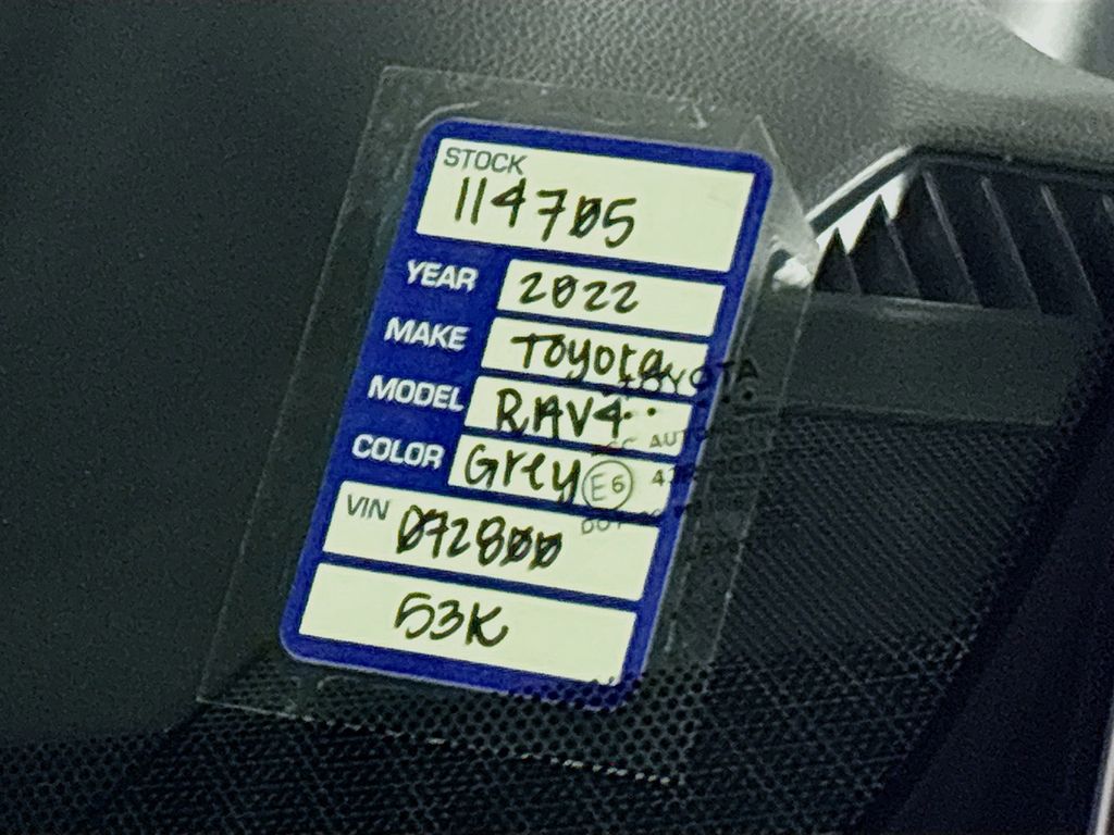2022 Toyota RAV4 Hybrid SE photo 22