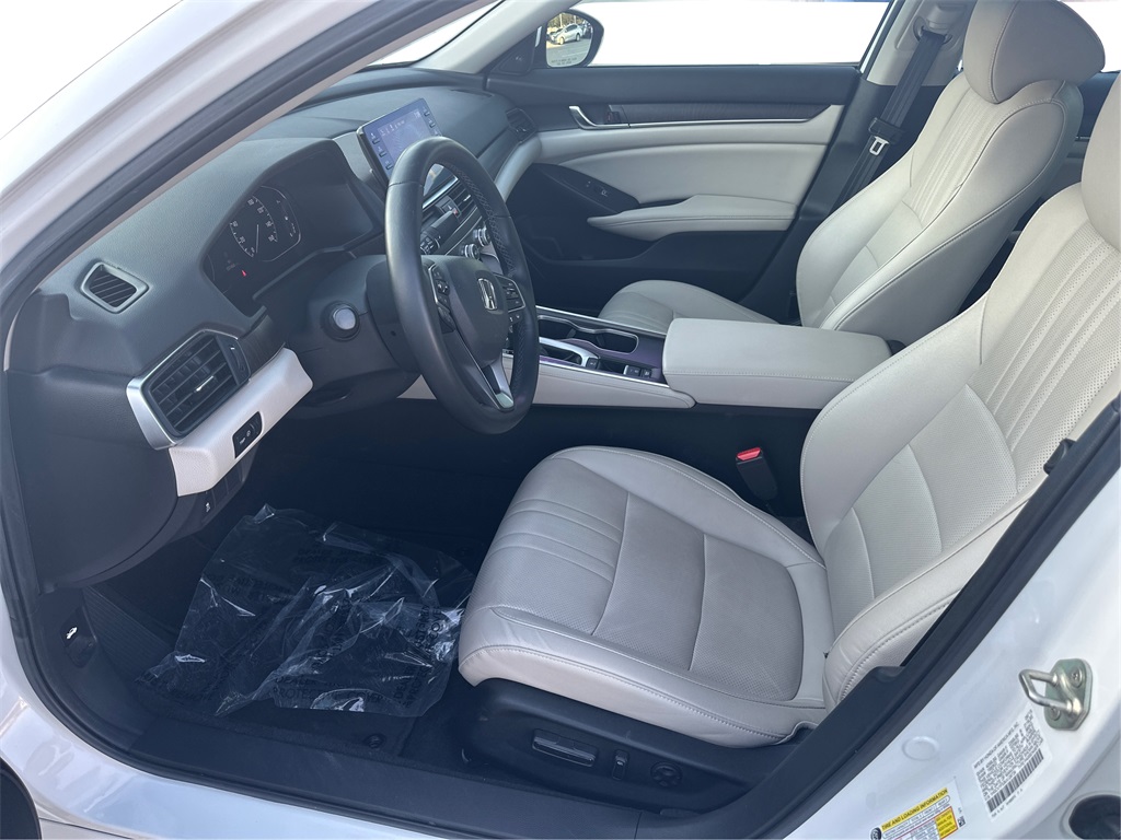 2019 Honda Accord EX-L photo 8