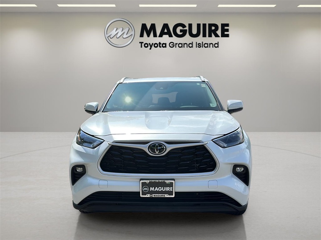 2022 Toyota Highlander XLE photo 8