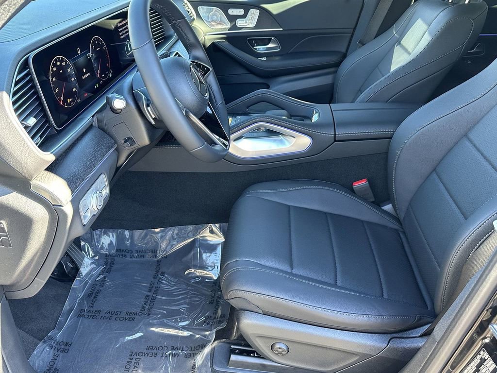 2025 Mercedes Benz GLS 450 4MATIC photo 7