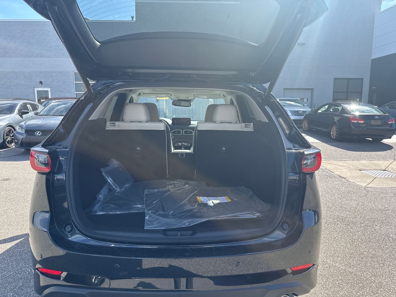2025 Mazda CX-5 2.5 Premium Plus photo 3