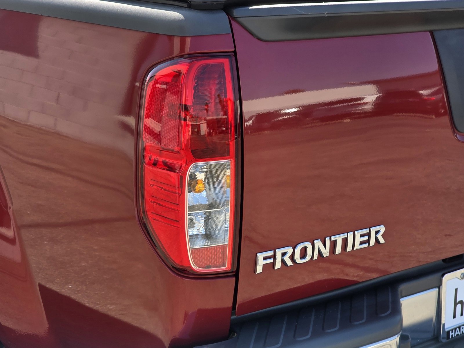 2019 Nissan Frontier SV photo 10
