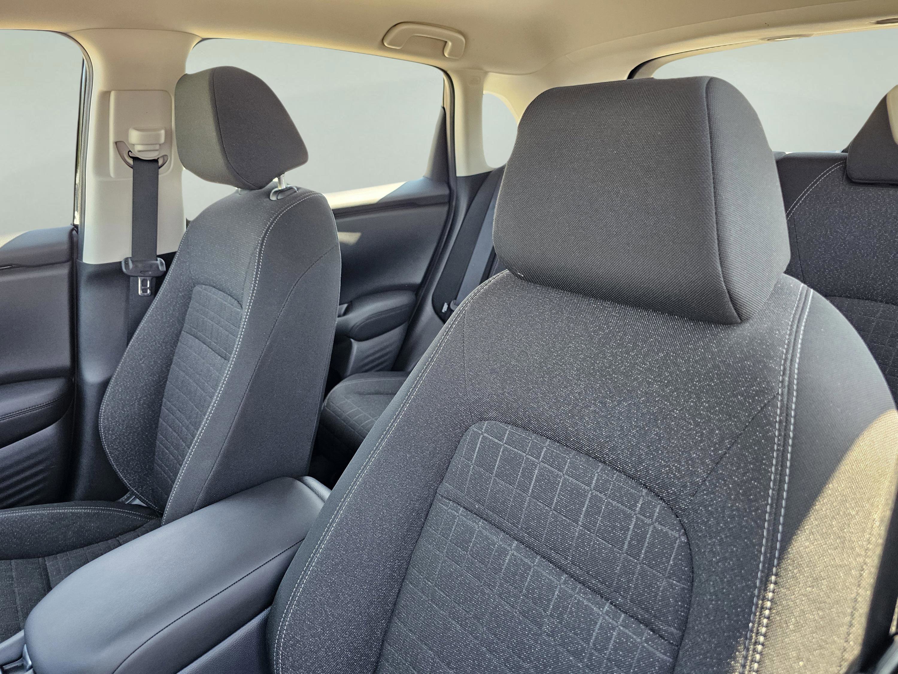 2023 Honda HR-V LX photo 11