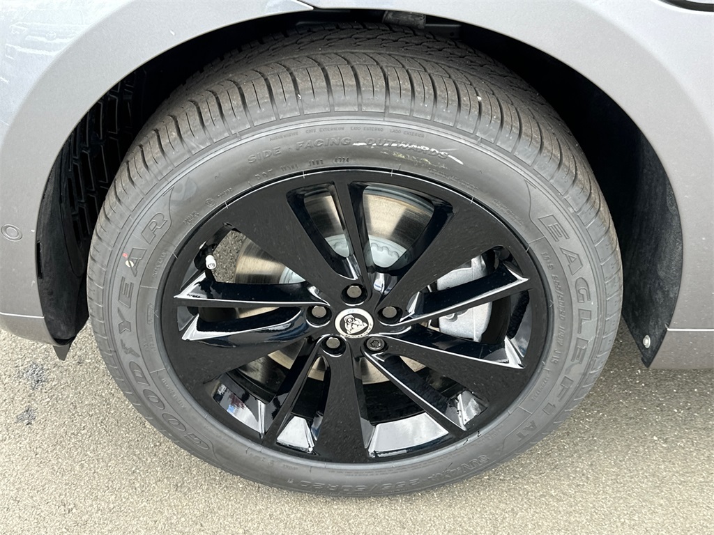 2026 Jaguar F-PACE P250 R-Dynamic S photo 8