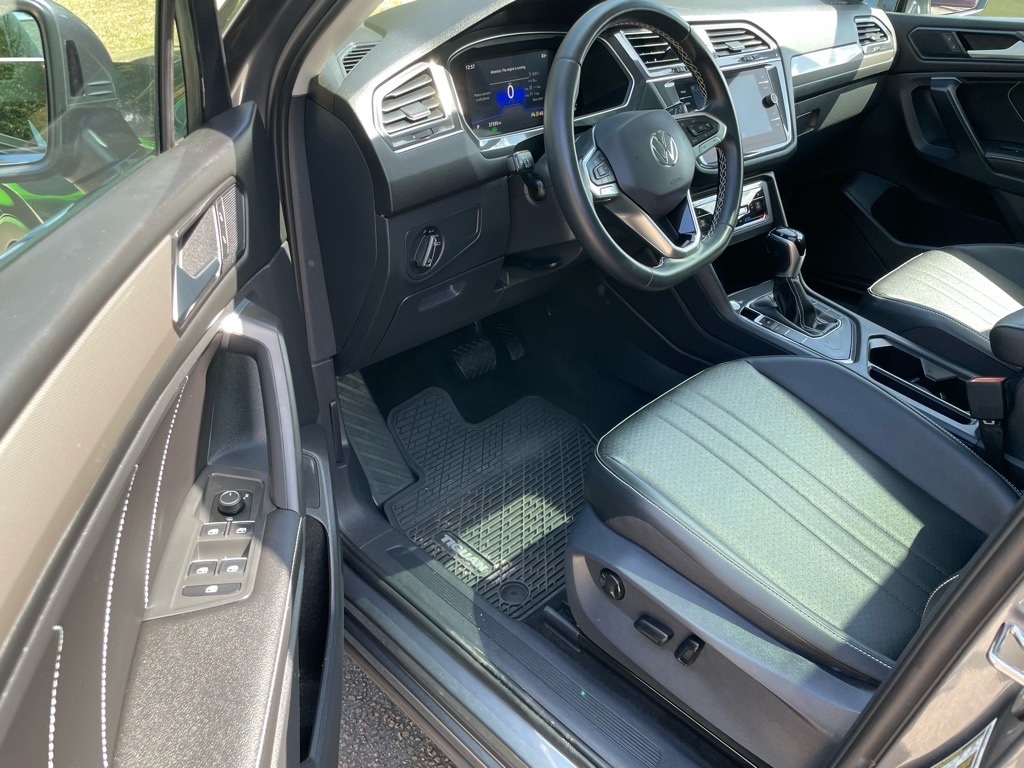 2022 Volkswagen Tiguan SE photo 5
