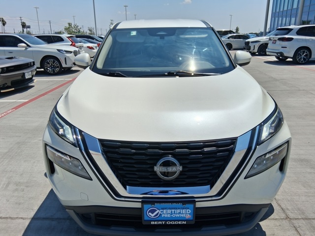 2023 Nissan Rogue SV photo 2