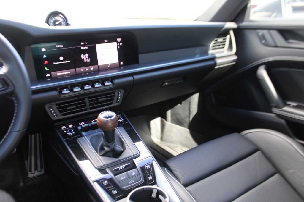 2025 Porsche 911 T Coupe photo 25