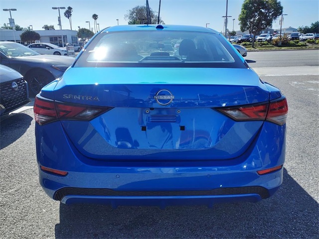 2025 Nissan Sentra SV photo 9