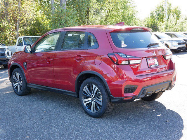 2025 Mitsubishi Outlander Sport ES photo 2