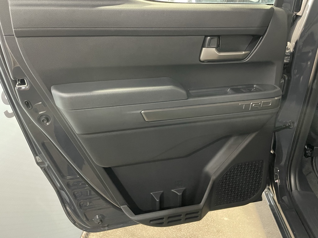 2025 Toyota Tacoma photo 18